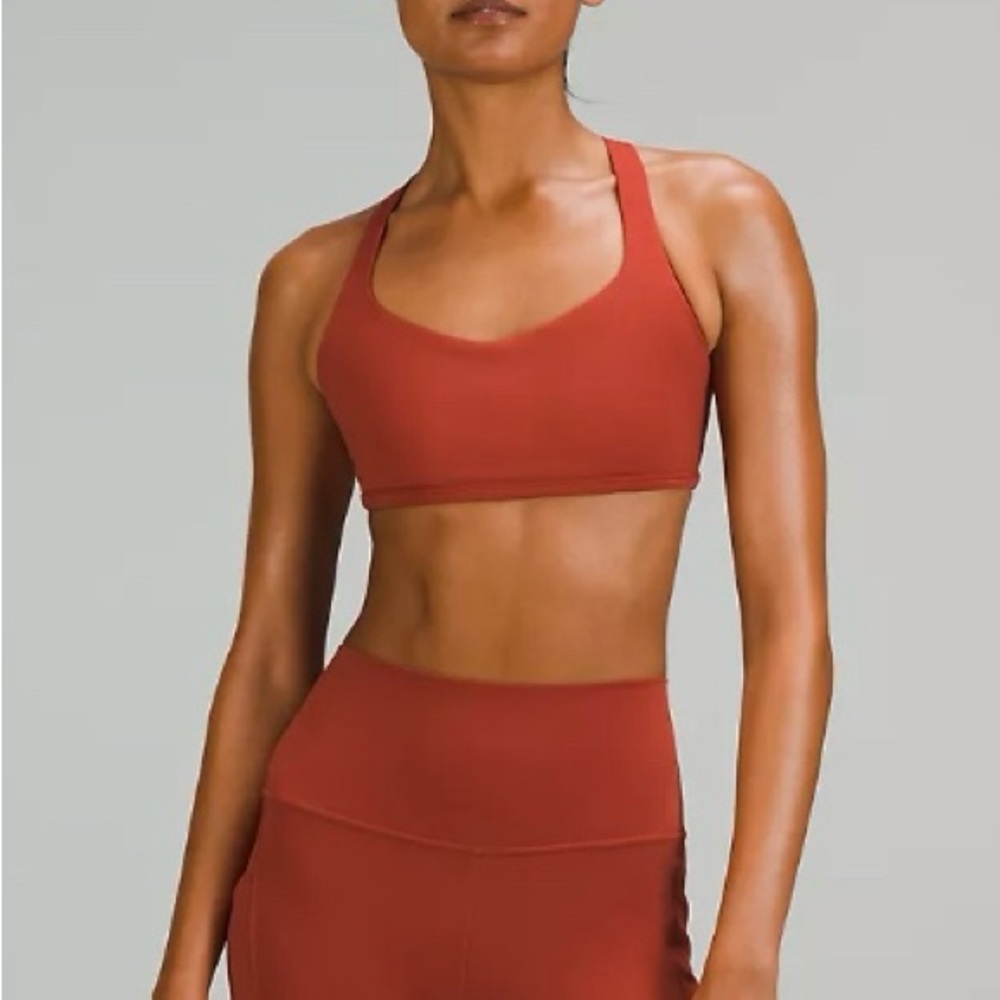 Lululemon Free to Be Bra